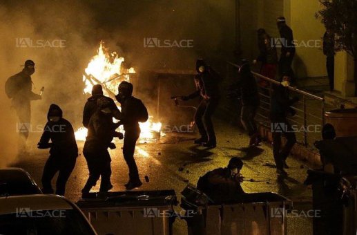 les-affrontements-ont-ete-violents-ce-mardi-soir-entre-les-manifestants-corses-et-les-forces-de-l-ordre-photo-afp-1455655946