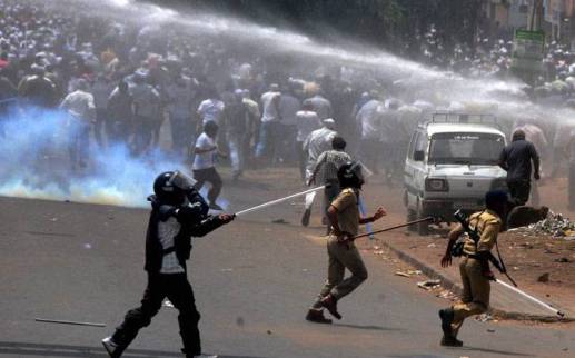 gujaratprotest_647_041716114317