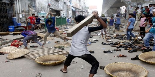 Hawkers-clash-in-Dhaka