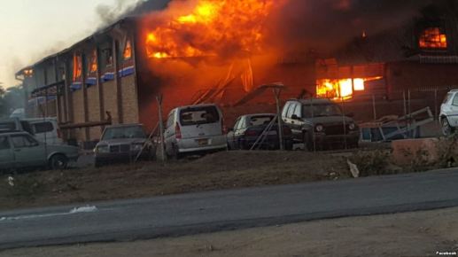 FB4C21C4-9E13-4CF7-98B9-41688AD5E9F1_w987_r1_s