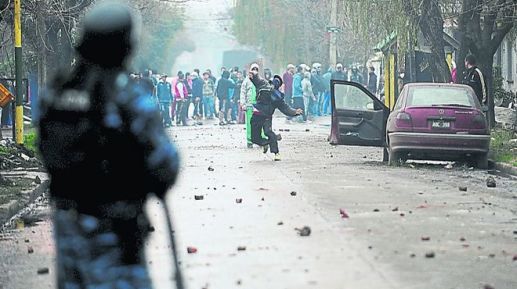 intendente-disturbios-fogoneados-afuera_IECIMA20160701_0015_7